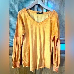 NWOT Cruel size Med yellow gold long sleeve T-shirt